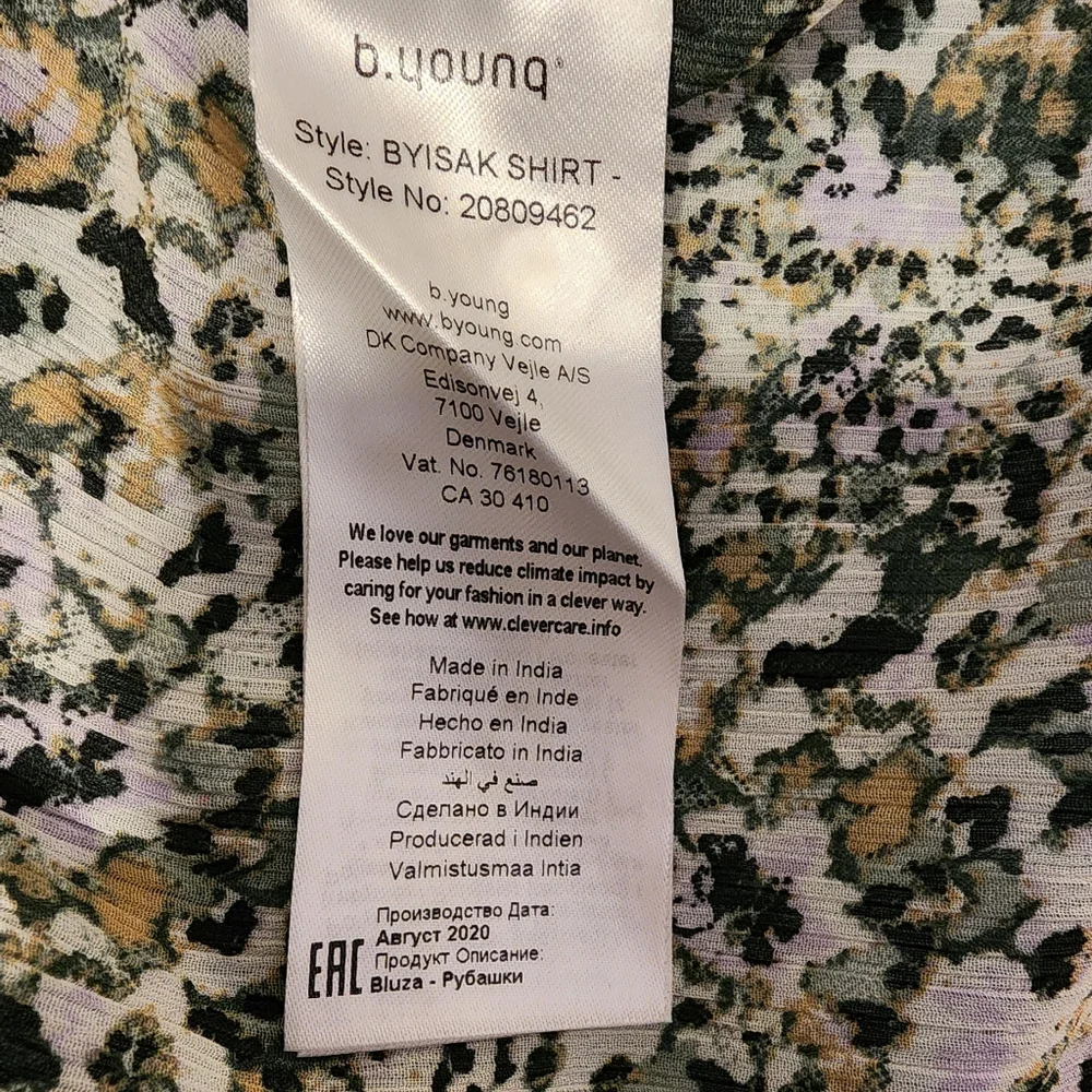 B. Young Floral Light Woven Shirt Size Medium NWOT - Picture 6 of 7